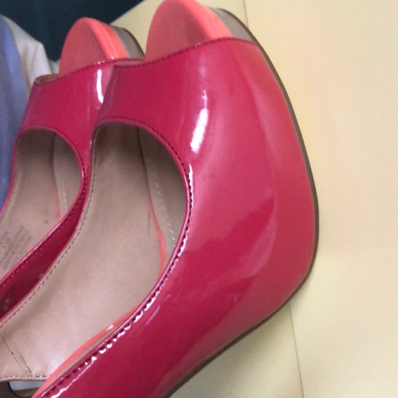 Heels - Picture 3 of 7